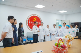 梧州市工人医院领导走访慰问护理工作者